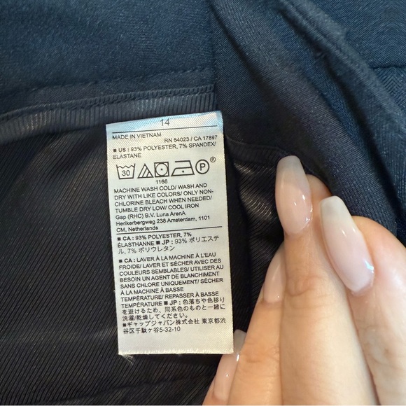 Banana Republic Elegant Black Trousers - Picture 4 of 7